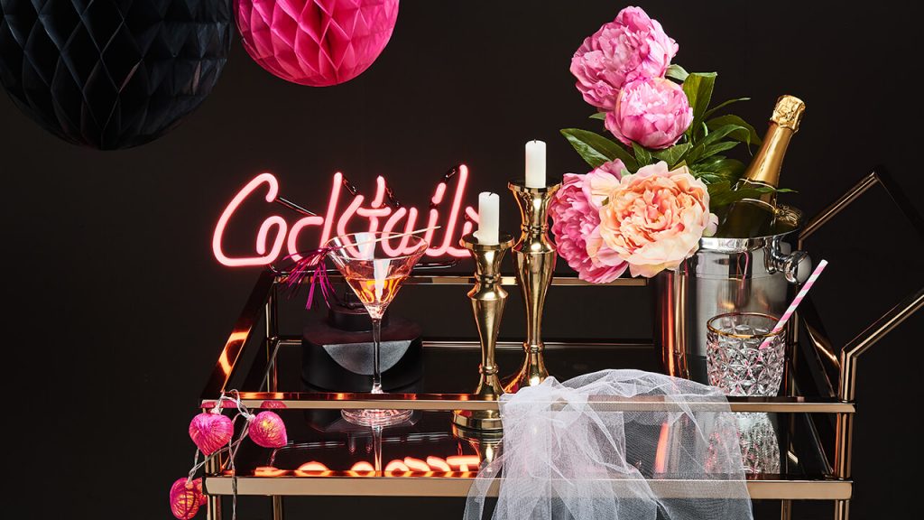 ΩΡΑ ΓΙΑ COCKTAILS!  ΧΡΩΜΑΤΙΣΤΑ ΠΟΤΑ ΠΟΥ ΕΝΤΥΠΩΣΙΑΖΟΥΝ!